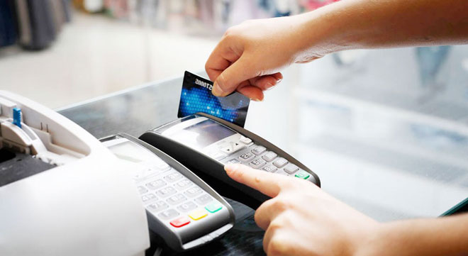 Thanh toán PNJ bằng thẻ tín dụng có tính lãi không?